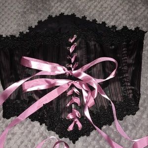 Under the bust Corset